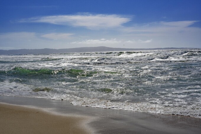 Sunny Surf, link to ocean page